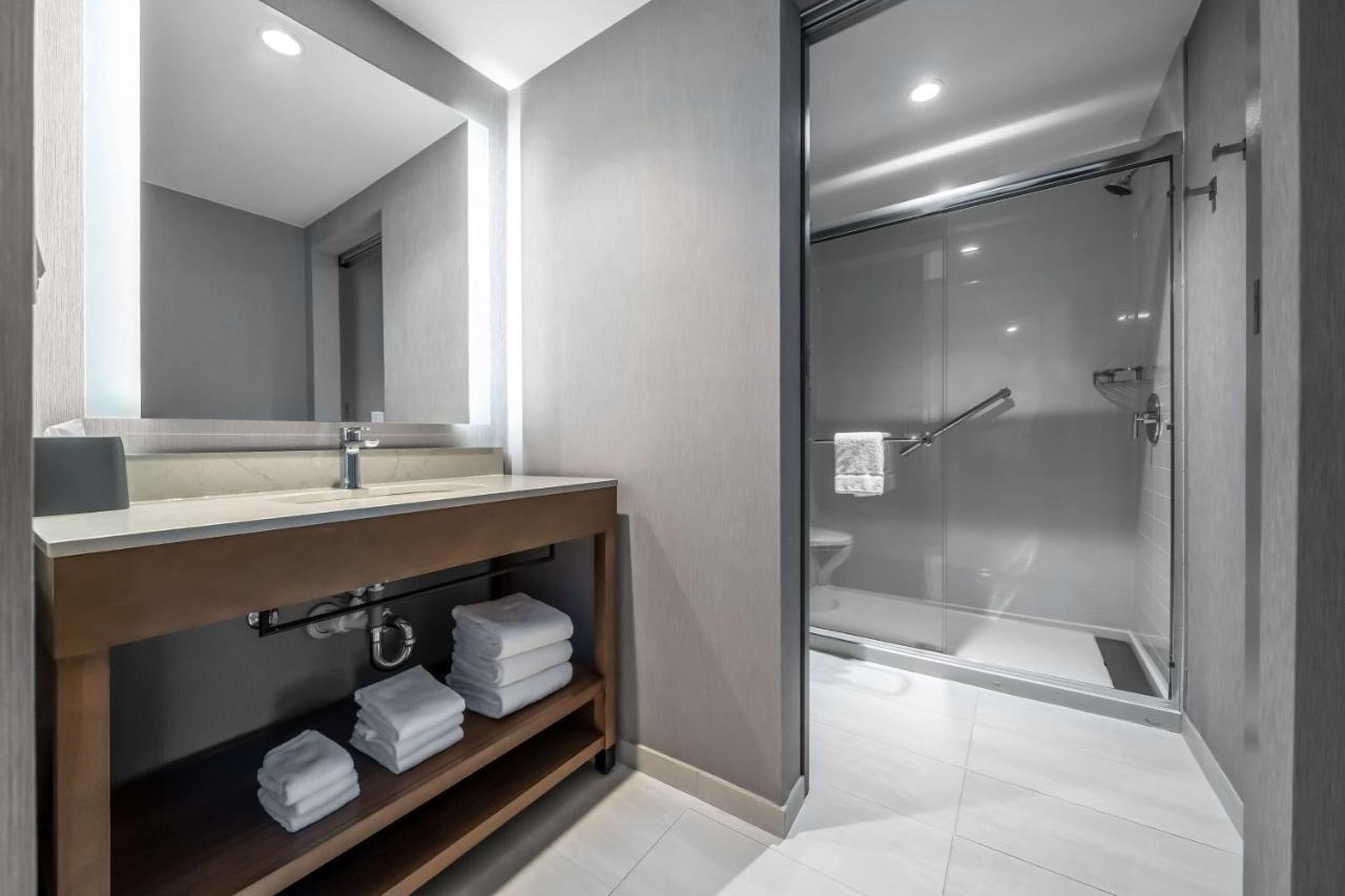 Hyatt Place Gainesville Downtown Bagian luar foto