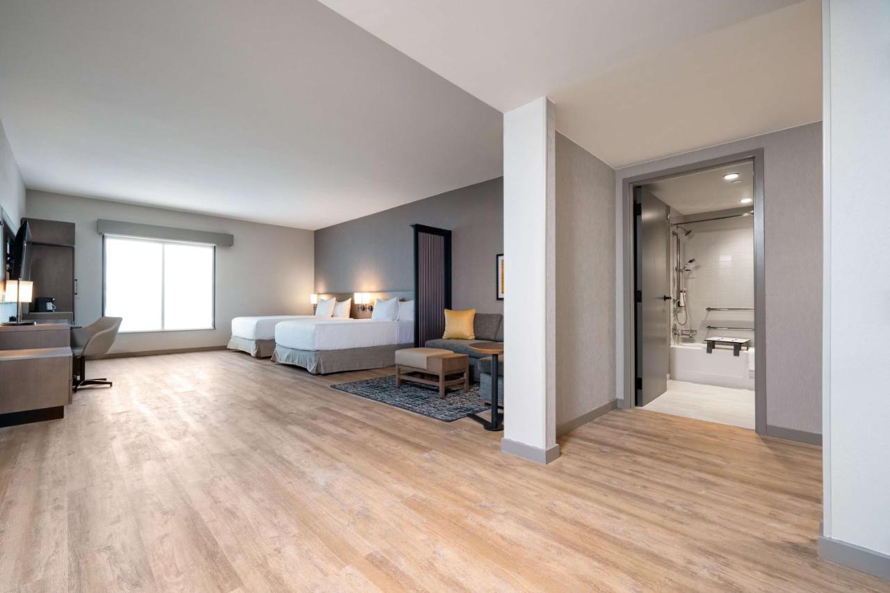 Hyatt Place Gainesville Downtown Bagian luar foto